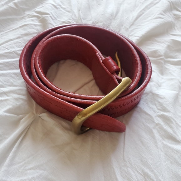 Red leather belt - Picture 2 of 9